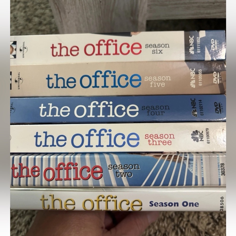 The Office DVD Box Set Collection The First 6 Seasons!! LIKE NEW!!